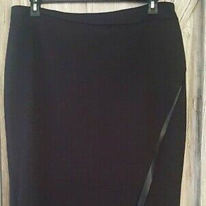 CALVIN KLEIN BEAUTIFUL BLACK SKIRT  NWT - SIZE 14 - STYLISH FAUX LEATHER PANEL